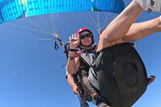 Voo de parapente com GoPro para 1 | Fly Lisbon Paragliding - Costa da Caparica