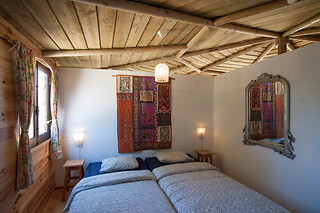 Duas noites em Yurt ou Lotus com pequeno-almoço para 2 em Quinta Antes o Vento em Vimeiro (Leiria)