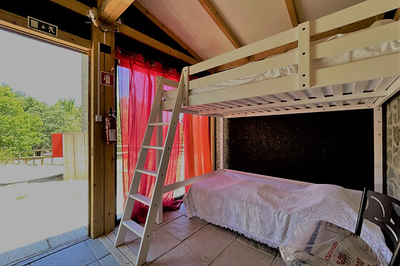 Duas noites em Bungalow para 2 em Parque de Campismo e Caravanismo de Pedrógão Grande em Pedrógão Grande (Leiria)