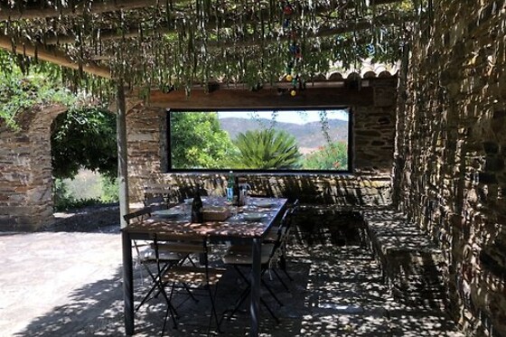 Uma noite em Cabana para 2 em Casa da Eira de Baixo em Santana da Serra (Beja)