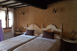 CASA ÁNGEL RIVAS
