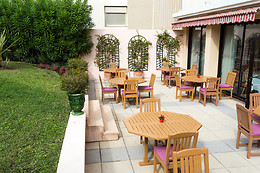 SUN RIVIERA HOTEL