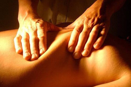 Uma consulta de osteopatia e uma massagem terapêutica para 1 | PORTO VITAL - Saúde Integrativa (Porto)
