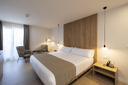 HOTEL H4 CANGAS