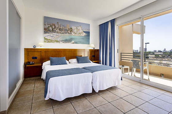 HOSPEDIUM HOTEL ABRIL - photo 1