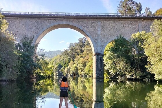 Passeio de stand up paddle pelo rio Paiva para 1 com a Supbuddypt em Souselo (Viseu)