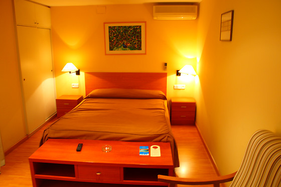 APARTHOTEL BERTRAN - photo 1