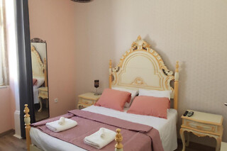 Uma noite em quarto duplo para 2 | Garden Place (Viseu)