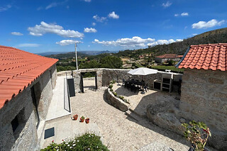 Enoturismo a 2 na Villa Seara | 1 noite em quarto duplo com prova de vinho e tapas | Celorico de Basto