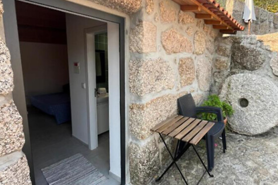 Enoturismo a 2 na Villa Seara | 1 noite em quarto duplo com prova de vinho e tapas | Celorico de Basto