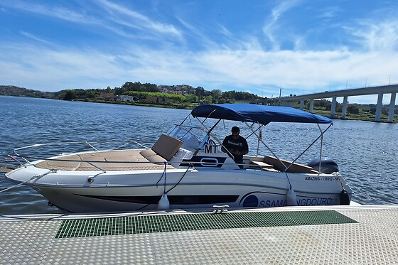 Cruzeiro Privado das 6 Pontes no Douro para até 7 Pessoas | SS Amazing Douro (Porto)