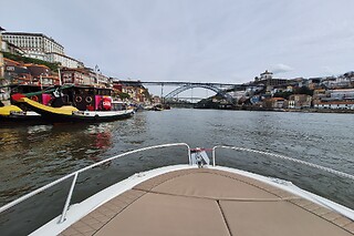 Cruzeiro Privado das 6 Pontes no Douro para até 7 Pessoas | SS Amazing Douro (Porto)