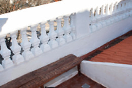 THE INDEPENDENT HOSTEL & SUITES