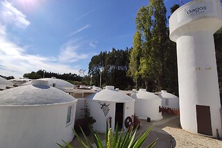 Uma noite em Bungalow com pequeno-almoço para 2 em Bagos do Vilar em Cadaval (Lisboa)