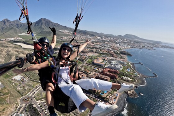 BRISA PARAGDILING - photo 1