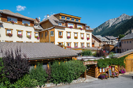 Hôtel les Autanes