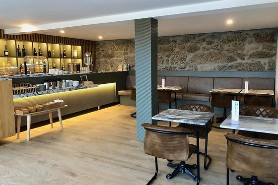 Uma noite em casa com um quarto com pequeno-almoço para 2 em Hotel Quinta da Tulha em Guimarães