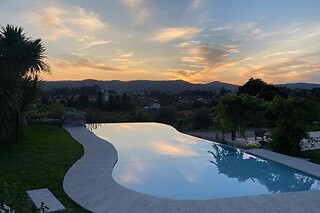 Uma noite em casa com um quarto com pequeno-almoço para 2 em Hotel Quinta da Tulha em Guimarães