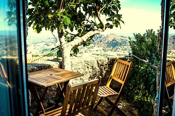 Uma noite em Casa com Vista Panorâmica com pequeno-almoço para 2 em Casa do Castello Monsanto em Monsanto (Castelo Branco)