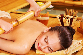 Bambuterapia para 1 no Satsanga Wellness 4* Cascais (Lisboa)