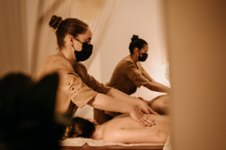 Circuito de spa e uma massagem de relaxamento para 1 em Health Club Corpo Perfeito em Guimarães (Braga)
