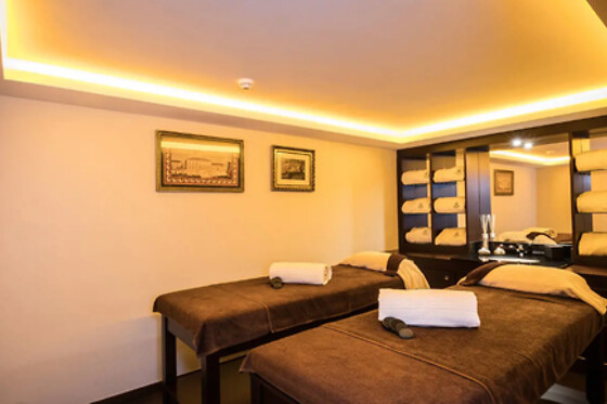 Massagem com pedras quentes para 1 no Satsanga Wellness 4* Estoril (Lisboa)