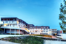 Zenitude Hôtel-Résidences : Les Hauts du Chazal ***