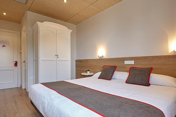 HOSTAL NOBADIS BY VIVERE STAYS - photo 0