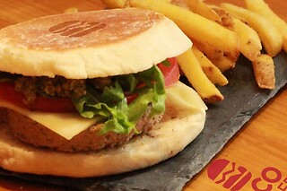Gourmet Card para 2 no restaurante Caco Burguer | Benfica (Lisboa)