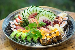 MÚA HITO SUSHI LOUNGE