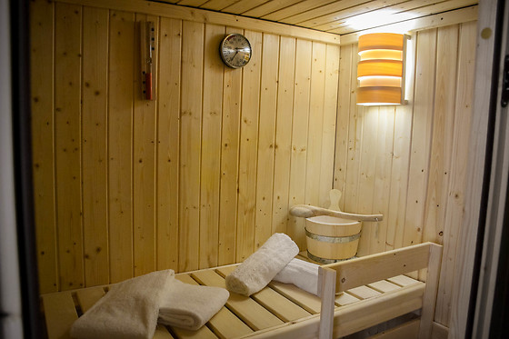 Brain Rooms & Suite - photo 1