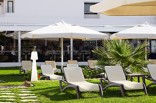 Acesso ilimitado ao circuito de águas e massagem com velas quentes para 2 | Terapyzen - Luna Solaqua Hotel Albufeira 4*