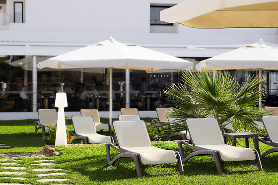 Acesso ilimitado ao circuito de águas e massagem com velas quentes para 2 | Terapyzen - Luna Solaqua Hotel Albufeira 4*