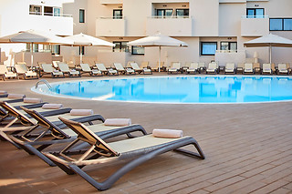 Acesso ilimitado ao circuito de águas e massagem com velas quentes para 2 | Terapyzen - Luna Solaqua Hotel Albufeira 4*