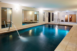 Acesso ilimitado ao circuito de águas e massagem com velas quentes para 2 | Terapyzen - Luna Solaqua Hotel Albufeira 4*