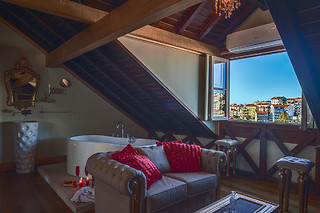 Uma noite em Edifício Histórico com pequeno-almoço para 2 em Solar Antigo Luxury (Coimbra)