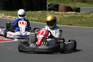 Aluguer individual de kart 4T( 270cc) para 1 em Kiro - Kartódromo do Oeste em Bombarral (Leiria)