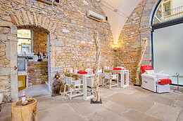 Belle de Maïa, Maison de beauté
