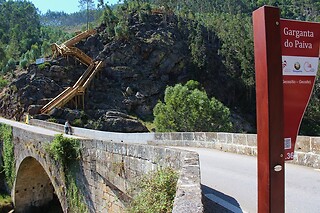 Tour de Jipe 4x4 + Entrada em museu e visita à Ponte 516 Arouca para 1 | NaTour Way