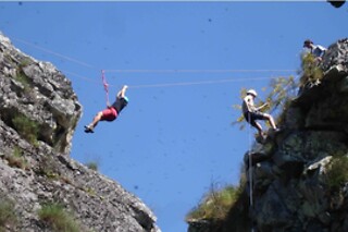 Rappel ou Escalada na Lousã com a DNA | Para 1 pessoa