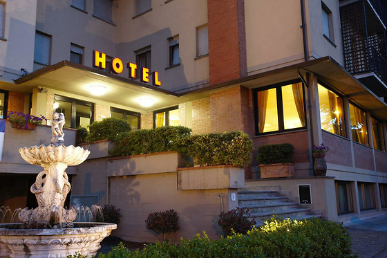 Hotel Ristorante Milano - photo 0