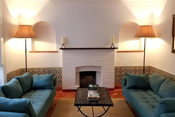 Uma noite em suite standard com pequeno-almoço para 2 em Casa do Arco em Sintra (Lisboa)