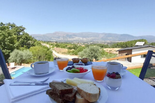 Estadia com pequeno-almoço e vista para a Serra da Estrela para 2 | Villa Regadio - Covilhã