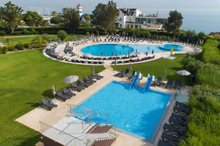 Massagem com pedras vulcânicas + Hidratação facial para 1 no Satsanga Wellness 4* Cascais (Lisboa)