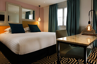 1 Noite em Quarto Duplo c/ Pequeno-Almoço para 2 | Hôtel Haussmann Saint-Augustin, Paris (França)