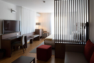 Uma noite em quarto duplo com pequeno-almoço para 2 no Hotel Freixo Douro Superior em Freixo de Espada à Cinta (Bragança)