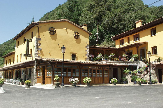 HOTEL RESTAURANTE LA MOLINUCA - photo 2