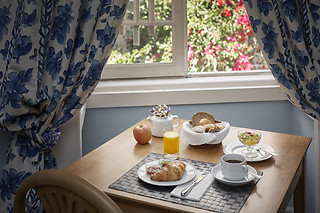Duas noites em quarto duplo com pequeno-almoço para 2 em Hotel As Américas (Aveiro)