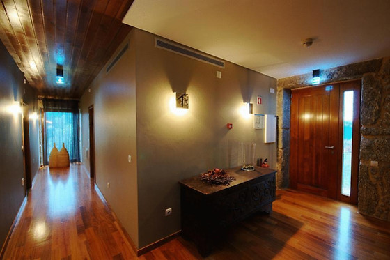 Uma noite em quarto superior com pequeno-almoço para 2 em Quinta do Medronheiro (Viseu)