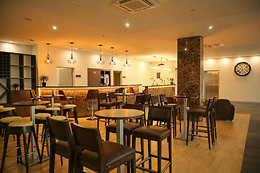 IN GOLD HOTEL & SPA****